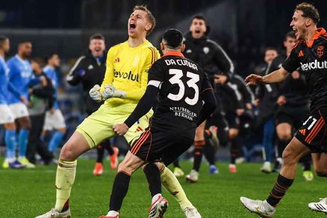 Como 1907 festeja el pase a semifinales de la Copa Italia tras ganarle a Napoli por penales. Como 1907 festeja el pase a semifinales de la Copa Italia tras ganarle a Napoli por penales.