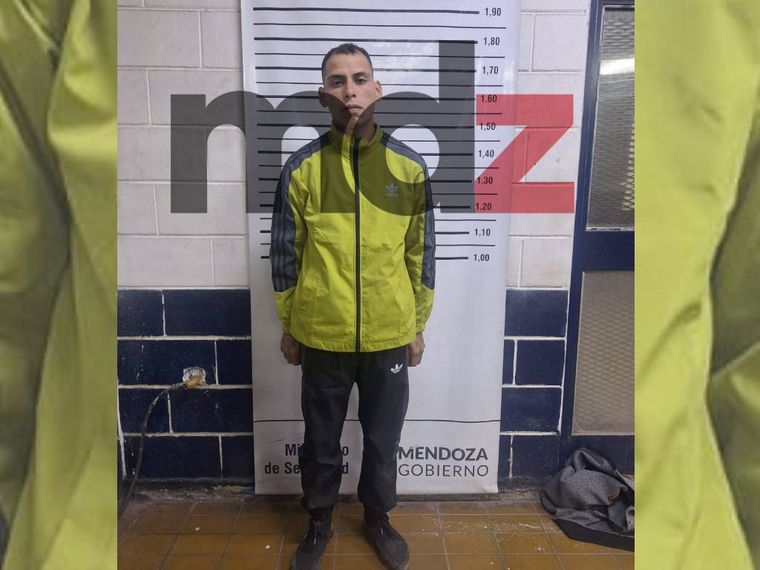 El sospechoso que fue detenido con una moto robada tras una persecución en Las Heras.