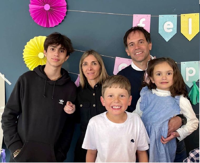 Tras cinco años de lucha, Catalina Santo Tomás superó el cáncer y hoy vive una vida completamente normal. Foto: Gentileza Gonzalo Santo Tomás