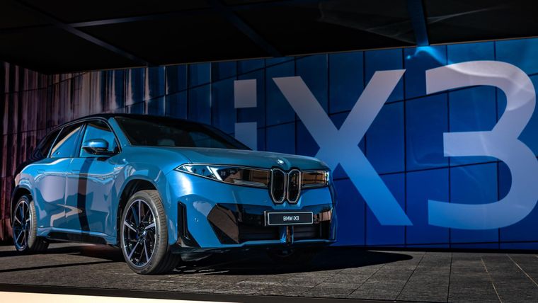 BMW iX3
