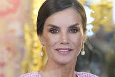 Este es uno de los nuevos looks de la reina Letizia que todas querrán imitar. Foto: INSTAGRAM @letiziaortizfanss