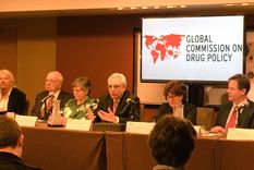 proponen liberar el consumo de todas las drogas