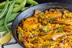 Admira esta deliciosa paella ¿no se te hace agua la boca? Admira esta deliciosa paella ¿no se te hace agua la boca?