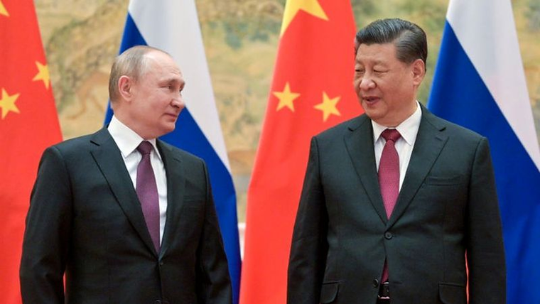 Putin y Xi durante su encuentro en Pekín. Foto: ALEXEI DRUZHININ\TASS VIA GETTY IMAGES