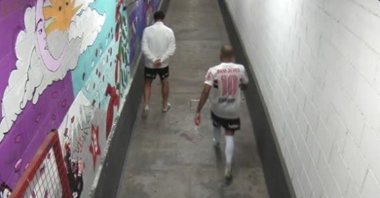 La calentura de Dani Alves tras las histórica eliminación de San Pablo