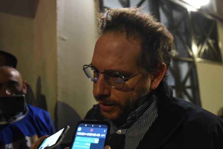 Lucas Ilardo durante el traslado de Roberto Macho a la cárcel Foto: Maximiliano Ríos / MDZ