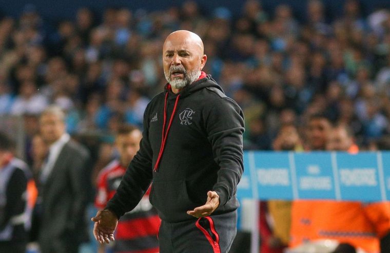 El DT se encuentra en el ojo de la tormenta por los malos resultados de su equipo. Foto: NA