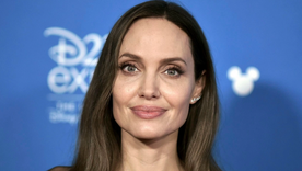 Angelina Jolie. Foto: Celebrity Insider -  https://uploads.celebrityinsider.org/uploads/2020/12/angelina-jolie.jpg
