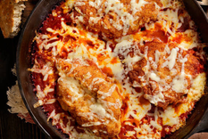 Berenjenas a la parmesana tradicionales: paso a paso Foto: Shutterstock