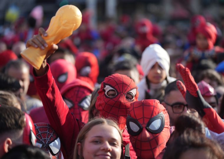 Argentina es campeón del mundo en juntar mayor cantidad de Spidermans Foto: Noticias Argentinas