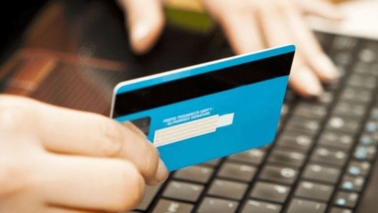 Los paquetes no deberían superar los 50 kilos y el valor de US$3.000 Foto: Archivo