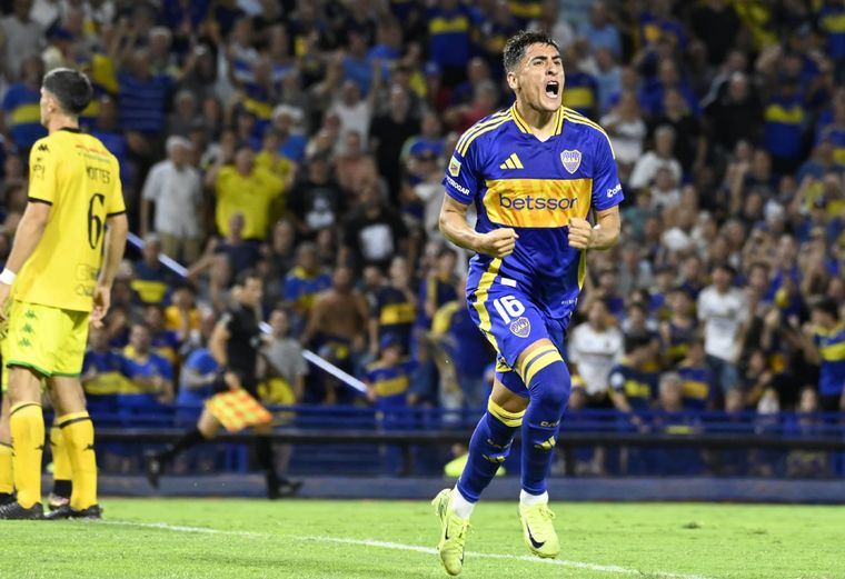 Miguel Merentiel apareció sobre el final y le dio a Boca una victoria tan sufrida como necesaria antes de la finalísima del martes frente a Alianza Lima. Foto: FotoBaires
