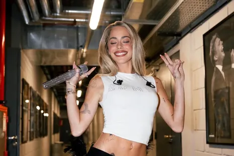 Mirá el look de TIni. Mirá el look de TIni.