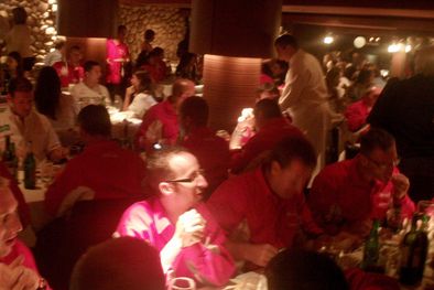 MDZol | La cena cordial en puerto Madero esperando un nuevo año. Foto: mdz