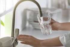 varias zonas del gran mendoza sin agua por roturas ocasionadas por terceros: el mensaje de aysam