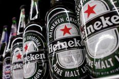 La marca de cerveza Heineken fue eliminada del mercado ruso en 2022 Foto: GETTY IMAGES
