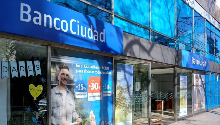 Banco Ciudad subasta autos con la UTN.