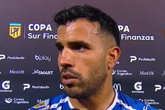 El defensor convirtió el primero de los dos goles de su equipo. El defensor convirtió el primero de los dos goles de su equipo.