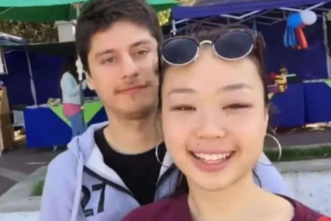 Imagen de archivo de Nicolás Zepeda y Narumi Kurosaki, publicada en redes sociales, durante su juicio en Francia. Imagen de archivo de Nicolás Zepeda y Narumi Kurosaki, publicada en redes sociales, durante su juicio en Francia.