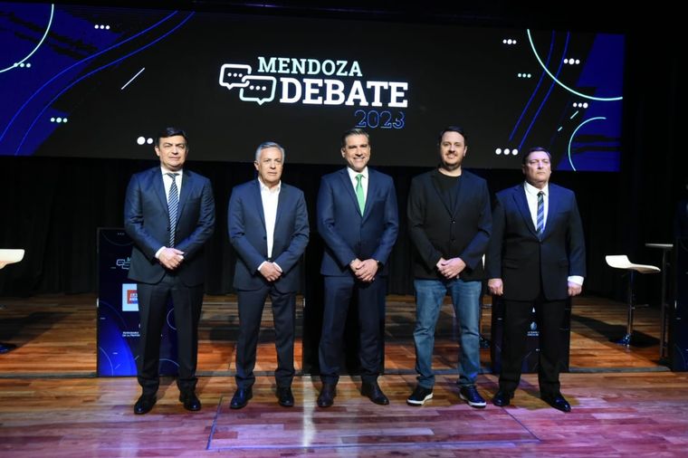 Los cinco candidatos a gobernador que pujarán por el sillón de San Martín. Foto: MAXIMILIANO RÍOS / MDZ