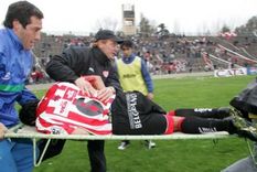 carlos azcurra: a 15 anos del partido que casi termina en tragedia en el malvinas argentinas