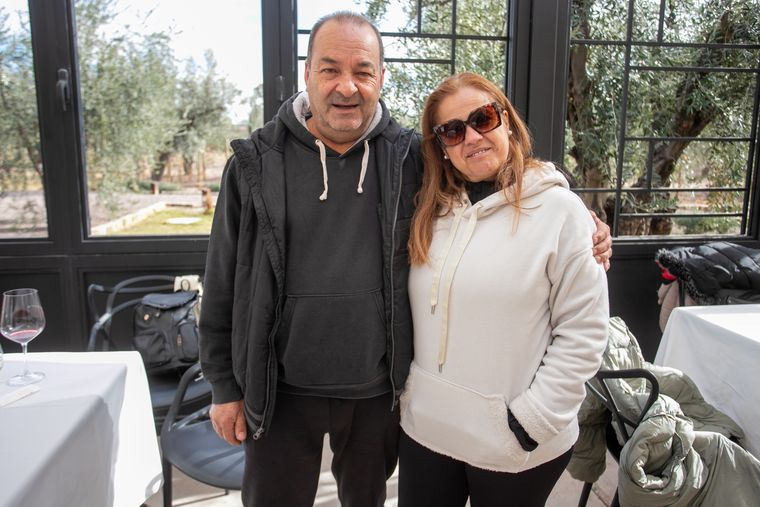 Ariel Cosoli y Silvana Savard. Ariel Cosoli y Silvana Savard.