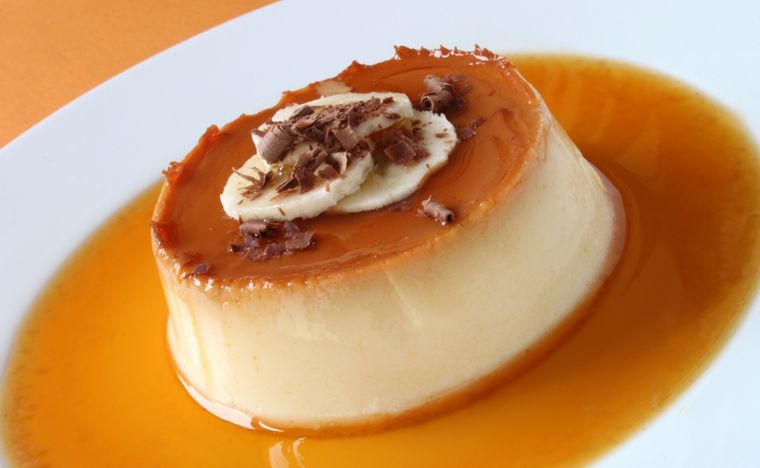 Flan de banana Una receta simple y deliciosa para hacer en minutos. Foto: Shutterstock