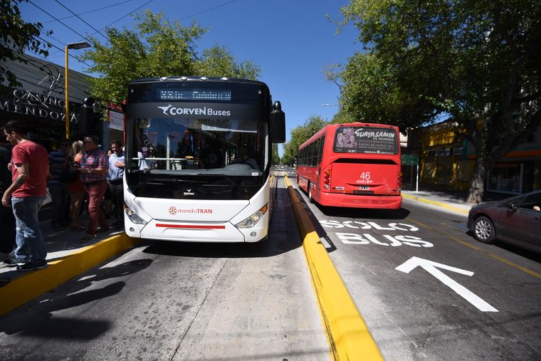 Se implementan en la provincia el sistema Mendotran en conjunto  metrobus a lo largo de avenida San Martín
