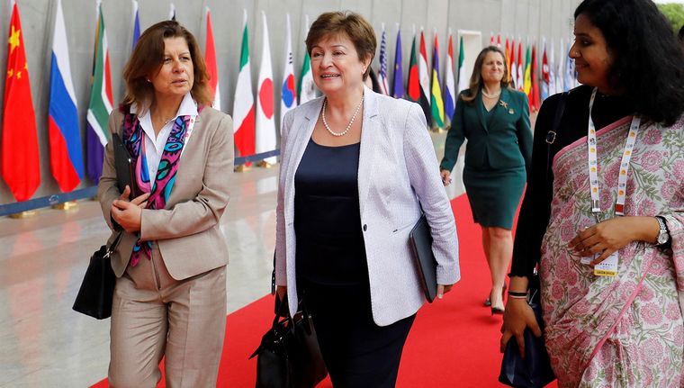 Kristalina Georgieva busca tender puentes con la Argentina, de cara a la gestión del nuevo presidente Javier Milei. Foto: NA