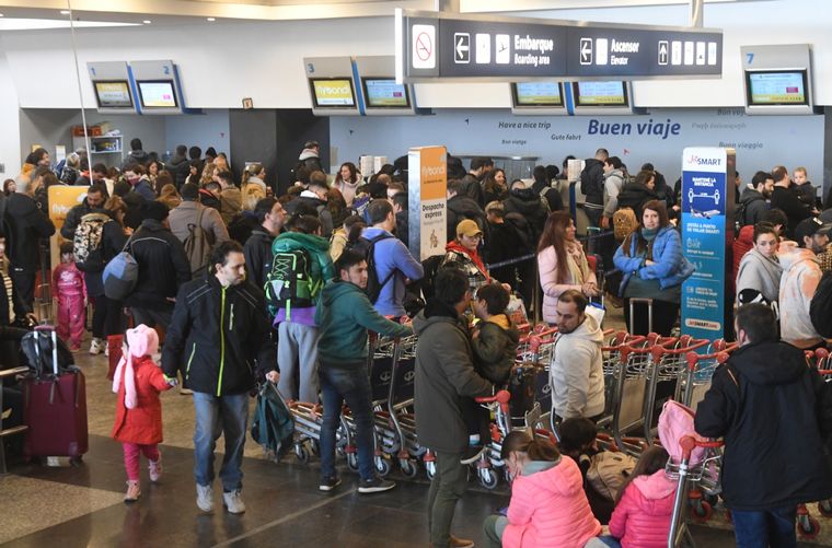 Durante julio, la actividad aérea estuvo marcada por los vacaciones de invierno que generó que milles de personas viajaran por todo el país Foto: Telam
