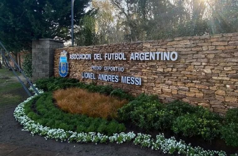 El presidente de Vélez encendió la alarma tras la reunión en AFA.