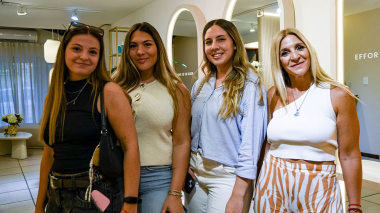 Candela Soto, Camila Clementi, Rocío López y Víctoria Suárez. Candela Soto, Camila Clementi, Rocío López y Víctoria Suárez.