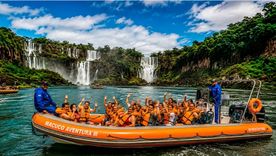 Un joven de 26 años murió tras el vuelco de una lancha en las Cataratas del Iguazú, del lado brasileño.