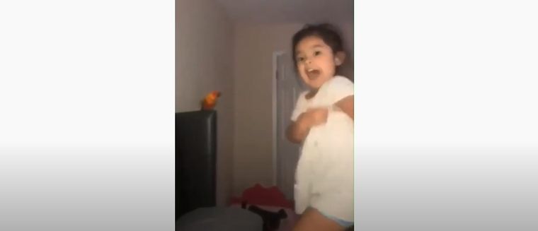 La niña se hizo viral.
