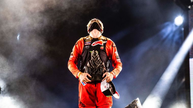 Kevin Benavides, primer argentino en ganar el Dakar en motos Foto: Dakar Rally