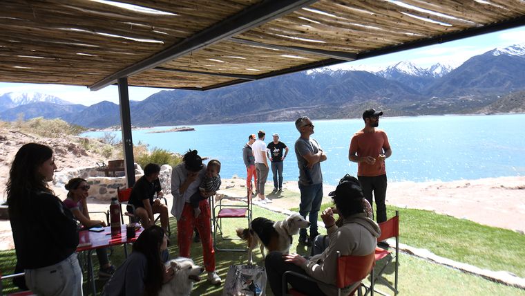 Kitesurfistas se reúnen hace más de 10 años en la zona. Kitesurfistas se reúnen hace más de 10 años en la zona.