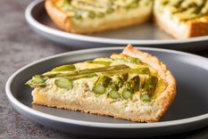 Tarta de espárragos Una receta simple y en pocos pasos de tarta de espárragos para hacer en minutos. Foto: Shutterstock