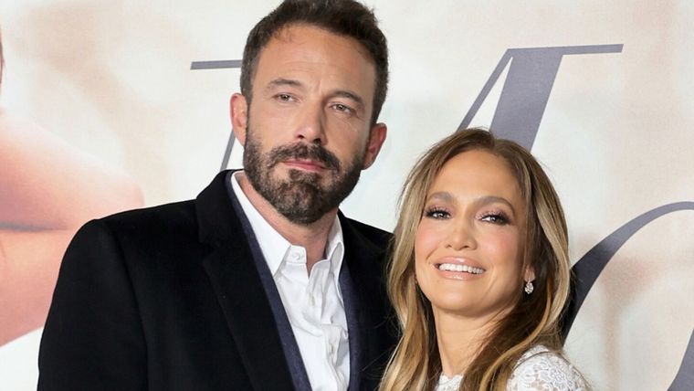 Ben Affleck y su pareja de ese momento, Jennifer López. Ben Affleck y su pareja de ese momento, Jennifer López.