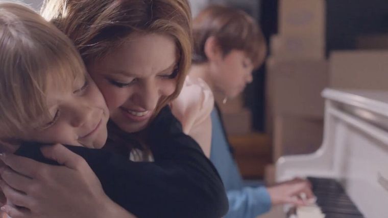 SHAKIRA, SASHA Y MILAN LA FAMILIA CANTÓ ACRÓSTICO VERSIÓN ACÚSTICO Foto: CAPTURA VIDEO YOUTUBE