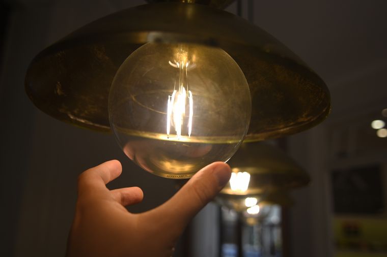 La electricidad vuelve a aumentar en Mendoza. Foto: Rodrigo DAngelo / MDZ