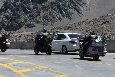 Se puede cruzar las 24 horas. Se puede cruzar las 24 horas.