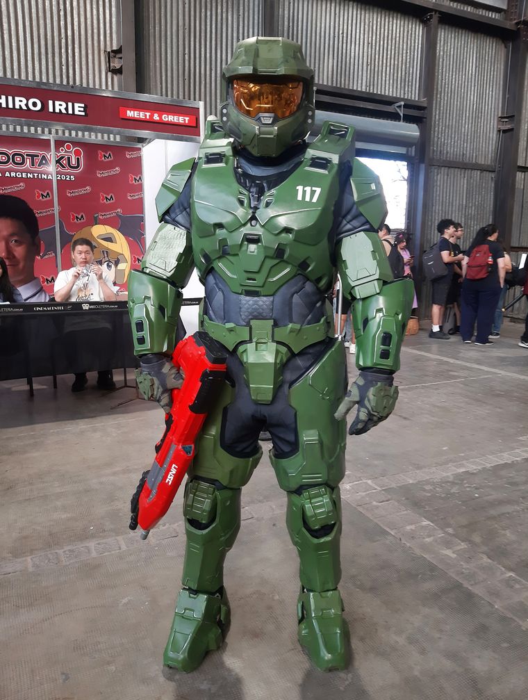 John-117, protagonista de la saga de videojuegos Halo. John-117, protagonista de la saga de videojuegos Halo.