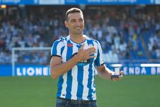 El DT fue homenajeado en uno de los clubes que más lo marcó en su carrera. Foto: Twitter Deportivo La Coruña