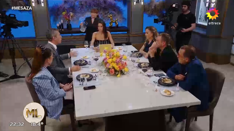 Noche picante entre Martín Menem y Guillermo Pfening. Noche picante entre Martín Menem y Guillermo Pfening. 