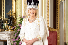 Este es el increíble look de Camilla Parker Bowles y captó la atención de todos. Foto: INSTAGRAM @THEROYALFAMILY