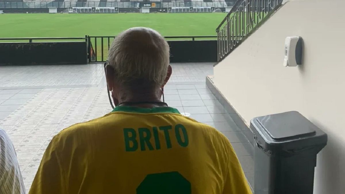 Luto en el fútbol brasileño: murió Brito, campeón mundial en