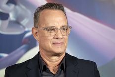 Tom Hanks interpreta un papel con una sencillez que llega al corazón. Foto: https://www.elnacional.com/entretenimiento/no-sea-cobarde-tom-hanks-compara-la-pandemia-con-la-guerra/