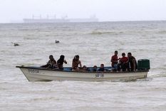 Miles de venezolanos viven en Trinidad y Tobago después de llegar al país por mar (foto referencial).