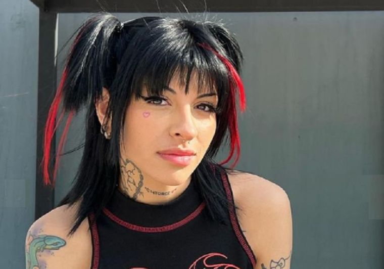 Cazzu deslumbró al mostrar su vientre plano. Foto: Instagram/ Cazzu