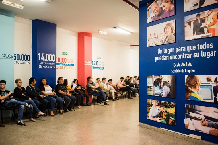 Quienes planificaron y ejecutaron el atentado del 18 de julio de 1994 quisieron atacar, sin lograrlo, los valores sociales que AMIA representa y lleva a la acción. Foto: AMIA